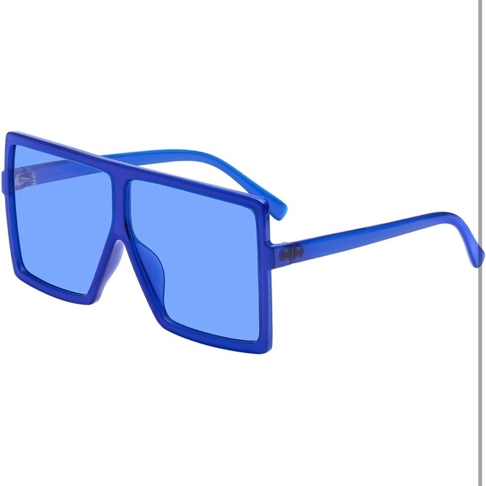 GRFISIA Square Oversized Sunglasses UNISEX Flat Top Fashion Shades

0105 - Picture 2 of 8